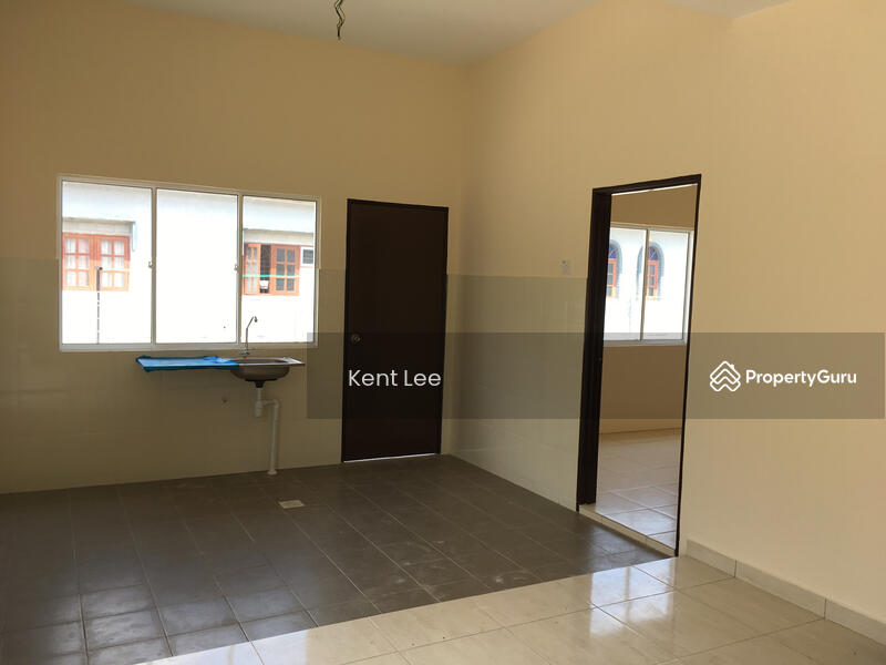 Untuk Dijual - PEMAJU: FULL Loan 10% OFF Teres 3R2B 20x64 FREEHOLD FREE SPA Pulau Indah Main Road Port Klang